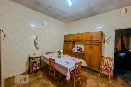 Casa à venda com 210m², 3 quartos e 2 vagasCozinha