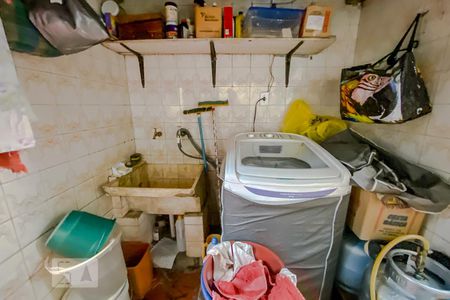 Casa à venda com 210m², 3 quartos e 2 vagasLavanderia