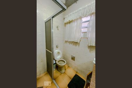 Casa à venda com 210m², 3 quartos e 2 vagasBanheiro