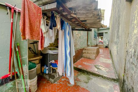 Casa à venda com 210m², 3 quartos e 2 vagasLavanderia