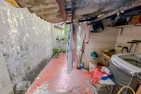 Casa à venda com 210m², 3 quartos e 2 vagasLavanderia