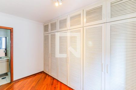 Apartamento para alugar com 307m², 2 quartos e 3 vagasQuarto