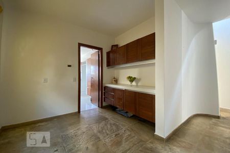 Casa à venda com 411m², 4 quartos e 2 vagasCopa