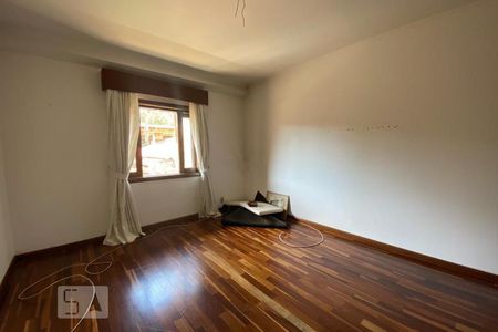 Casa à venda com 411m², 4 quartos e 2 vagasQuarto 4