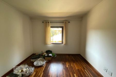 Casa à venda com 411m², 4 quartos e 2 vagasQuarto 3