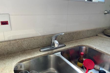 Casa à venda com 411m², 4 quartos e 2 vagasBanheiro - Torneira