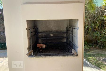 Casa à venda com 411m², 4 quartos e 2 vagasChurrasqueira