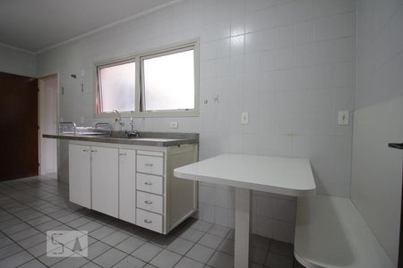 Apartamento à venda com 146m², 3 quartos e 3 vagasCozinha