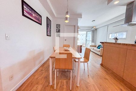 Sala de apartamento para alugar com 2 quartos, 90m² em Cerqueira César, São Paulo