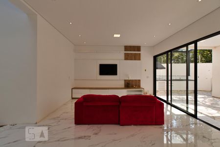 Sala de casa para alugar com 4 quartos, 370m² em Jardim Londrina, São Paulo