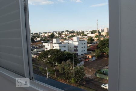 Vista do Quarto de apartamento para alugar com 2 quartos, 60m² em Presidente Roosevelt, Uberlândia
