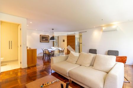 Apartamento à venda com 104m², 2 quartos e 1 vaga Apartamento à venda com 104m², 2 quartos e 1 vagaSala