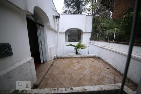 Casa à venda com 365m², 4 quartos e 4 vagasJardim de Inverno 