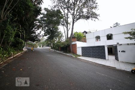 Casa à venda com 365m², 4 quartos e 4 vagasVizinhança