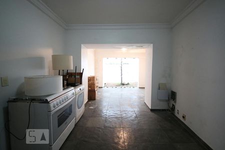 Casa à venda com 365m², 4 quartos e 4 vagasSala 