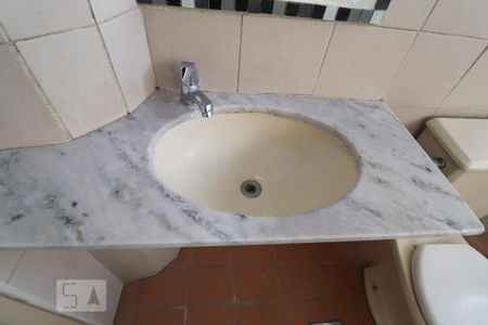 Apartamento à venda com 65m², 2 quartos e sem vagaBanheiro
