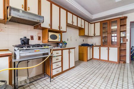 Casa à venda com 460m², 4 quartos e 4 vagasCozinha