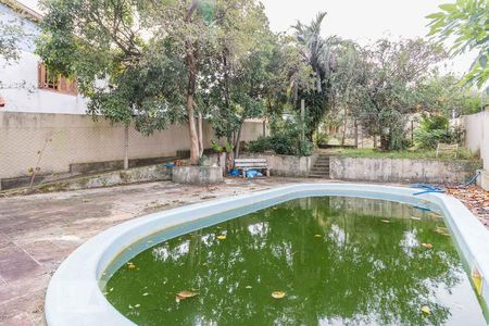 Casa à venda com 460m², 4 quartos e 4 vagasPiscina