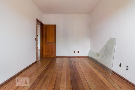 Casa à venda com 460m², 4 quartos e 4 vagasDormitório4