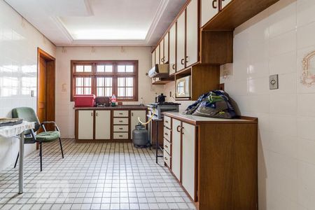 Casa à venda com 460m², 4 quartos e 4 vagasCozinha