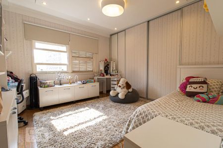 Apartamento à venda com 270m², 4 quartos e 2 vagasQuarto 2