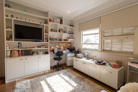 Apartamento à venda com 270m², 4 quartos e 2 vagasQuarto 2