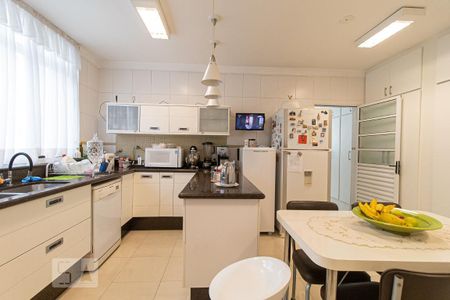 Apartamento à venda com 270m², 4 quartos e 2 vagasCozinha