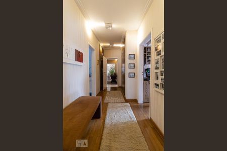 Apartamento à venda com 270m², 4 quartos e 2 vagasCorredor