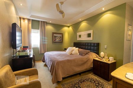 Apartamento à venda com 270m², 4 quartos e 2 vagasSuíte