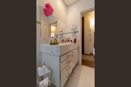 Apartamento à venda com 270m², 4 quartos e 2 vagasBanheiro Social