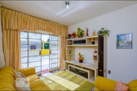 Sala de casa à venda com 4 quartos, 279m² em Cinquentenario, Belo Horizonte