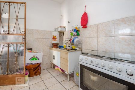 Casa à venda com 279m², 4 quartos e 4 vagas Casa à venda com 279m², 4 quartos e 4 vagasCozinha - barracão fundos