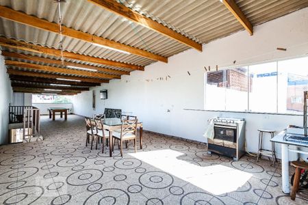 Casa à venda com 425m², 3 quartos e 1 vaga Casa à venda com 425m², 3 quartos e 1 vagaSalão de Festas