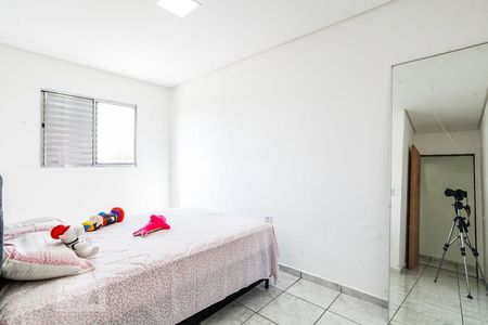 Quarto 2 de casa para alugar com 3 quartos, 300m² em Parque Capuava, Santo André