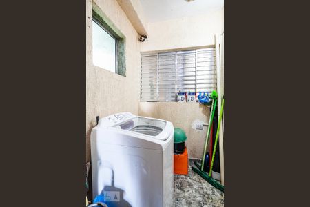 Casa à venda com 425m², 3 quartos e 1 vaga Casa à venda com 425m², 3 quartos e 1 vagaLavanderia