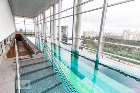 Studio à venda com 50m², 1 quarto e 1 vagaÁrea Comum - Piscina Interna
