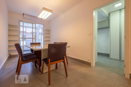 Sala de casa à venda com 3 quartos, 150m² em Perdizes, São Paulo