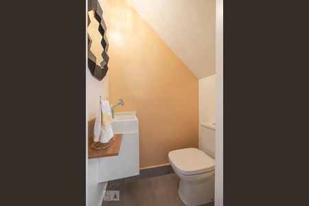 Casa à venda com 150m², 3 quartos e 2 vagasBanheiro