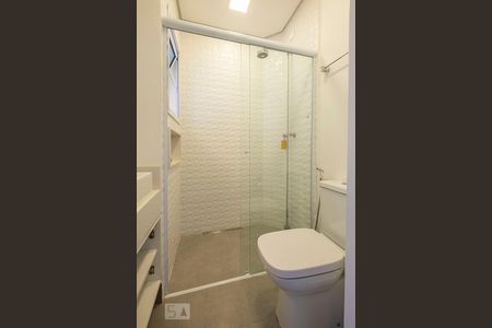 Casa à venda com 150m², 3 quartos e 2 vagasEdícula - Suíte Banheiro