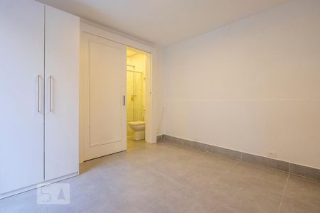 Casa à venda com 150m², 3 quartos e 2 vagasEdícula - Suíte