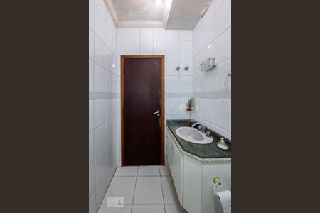 Casa à venda com 225m², 3 quartos e 3 vagasSuíte