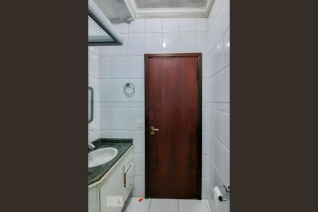 Casa à venda com 225m², 3 quartos e 3 vagasBanheiro Social 