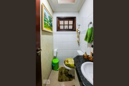 Casa à venda com 225m², 3 quartos e 3 vagasLavabo