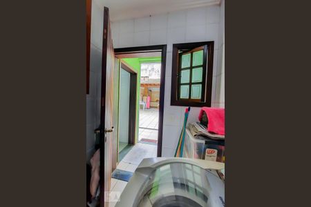 Casa à venda com 225m², 3 quartos e 3 vagasÁrea de Serviço 