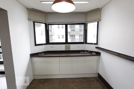 Apartamento para alugar com 300m², 4 quartos e 4 vagascopa
