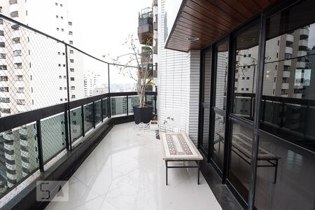 Varanda da Sala 1 de apartamento para alugar com 4 quartos, 300m² em Vila Andrade, São Paulo