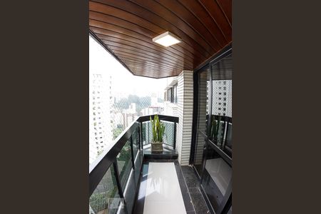 Apartamento para alugar com 300m², 4 quartos e 4 vagasVaranda da Sala 2