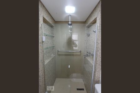 Apartamento para alugar com 300m², 4 quartos e 4 vagasBanheiro da Suíte 2