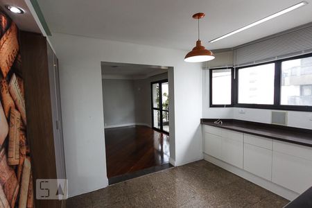 Apartamento para alugar com 300m², 4 quartos e 4 vagascopa
