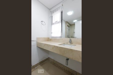 Apartamento para alugar com 300m², 4 quartos e 4 vagasBanheiro da Suíte 2